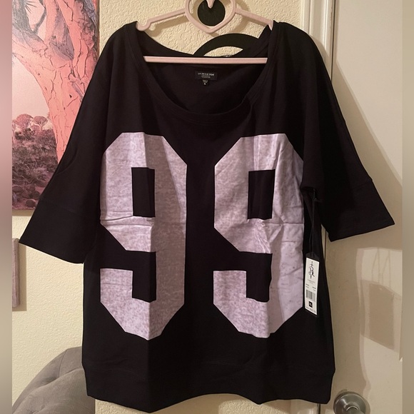 Tops - La Bella Roc Plus Size Womens black short sleeve top (99 on front) size XL NEW